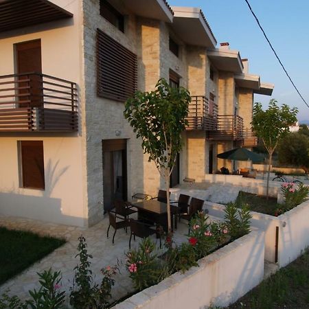 Maisonette Close To The Beach นิกิติ ภายนอก รูปภาพ