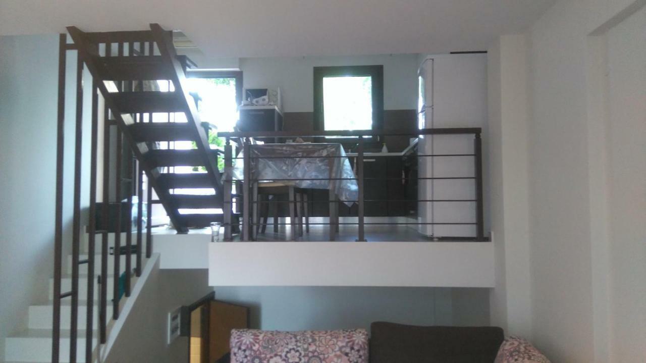 Maisonette Close To The Beach นิกิติ ภายนอก รูปภาพ