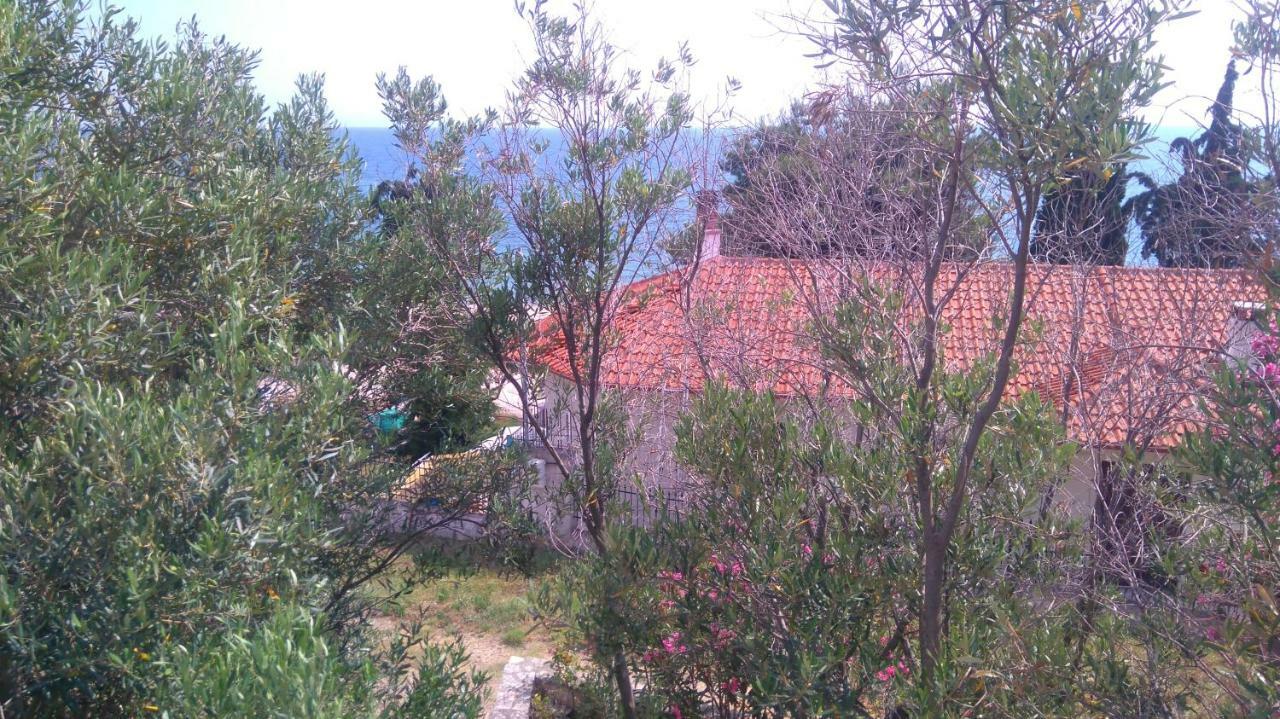 Maisonette Close To The Beach นิกิติ ภายนอก รูปภาพ