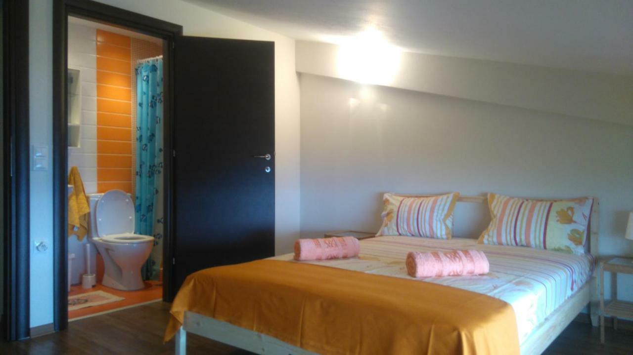 Maisonette Close To The Beach นิกิติ ภายนอก รูปภาพ